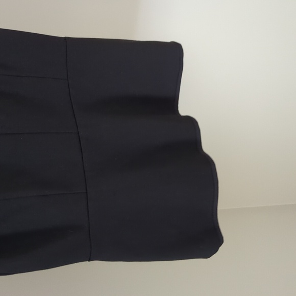 White House | Black Market Ladies Top - Picture 5 of 9